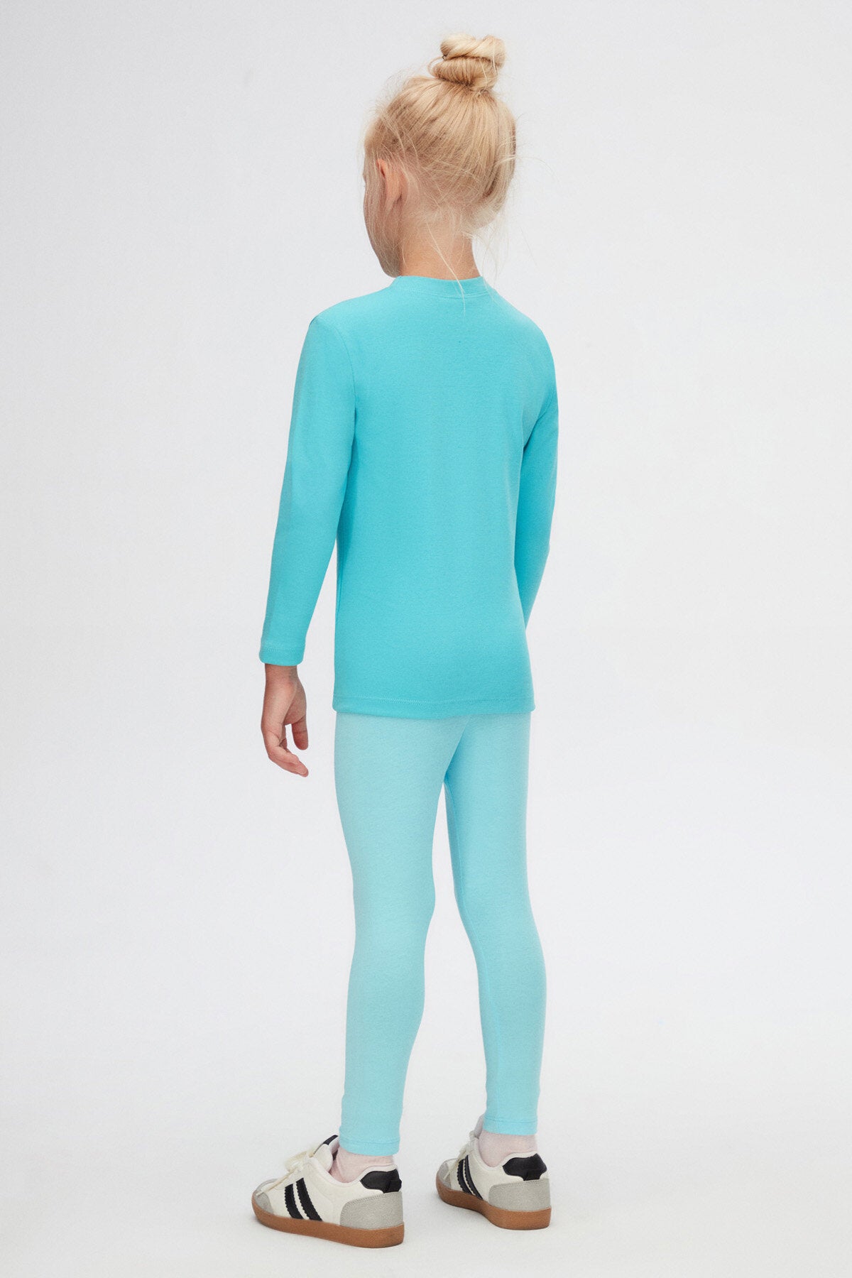 Basic Unisex Kids Winter Crew Neck Long Sleeve T-Shirt (POOL TURQUOISE)