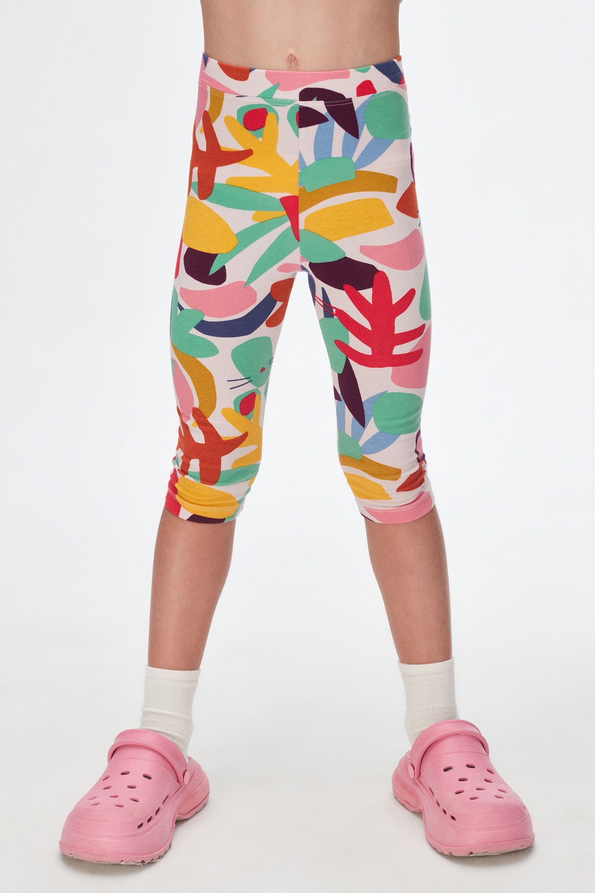 Cutouts Foliage Girls Patterned Below-the-Knee Capri Leggings