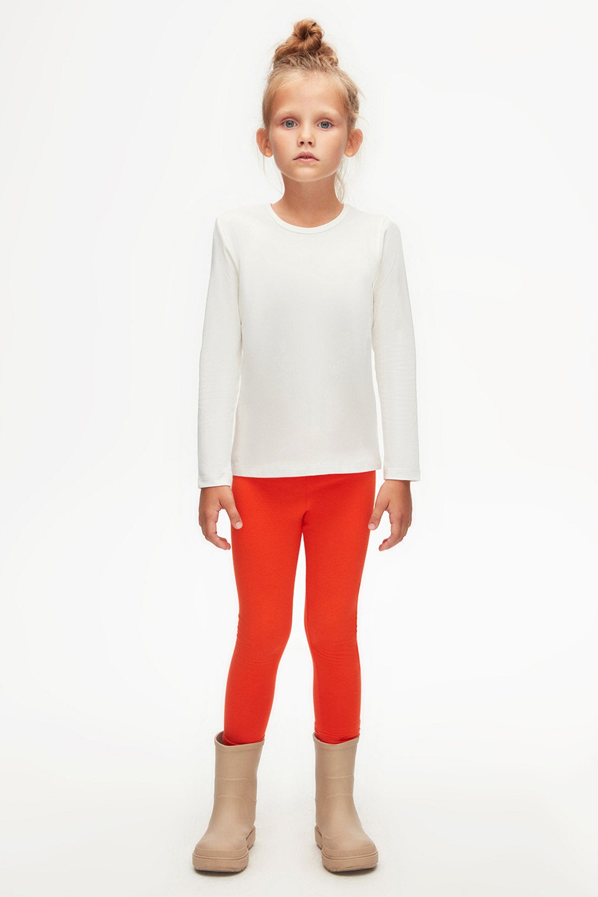 Girls' Basic Seasonal Stretch Long Sleeve T-Shirt (GARDENIA ECRU)