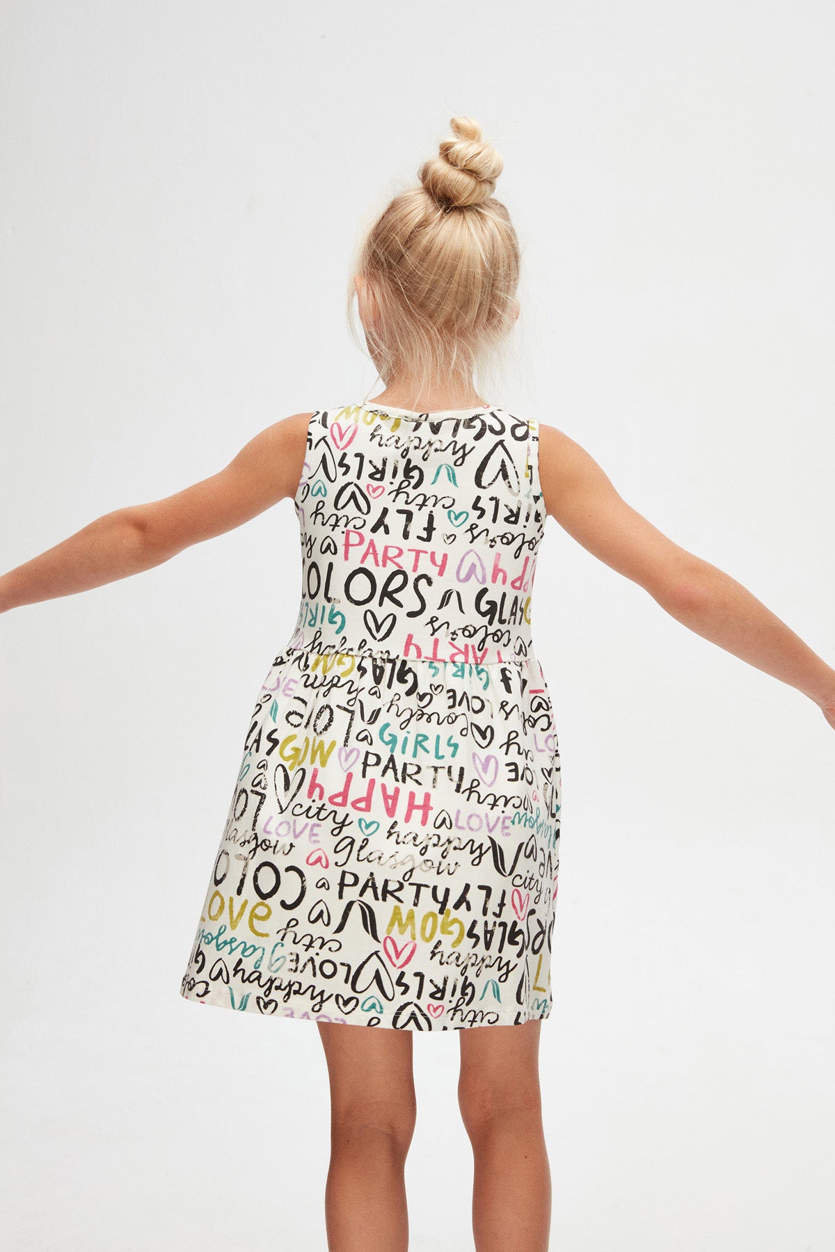 Girls' Glasgow Pattern Sleeveless Dress (GARDENIA ECRU)