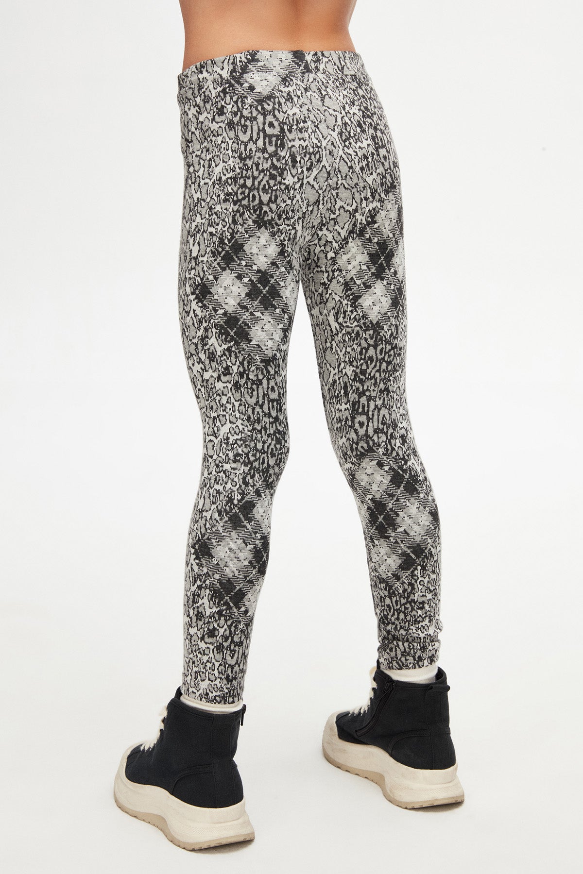 Grumpy Girls' Knitted Patterned Winter Leggings_sizechart