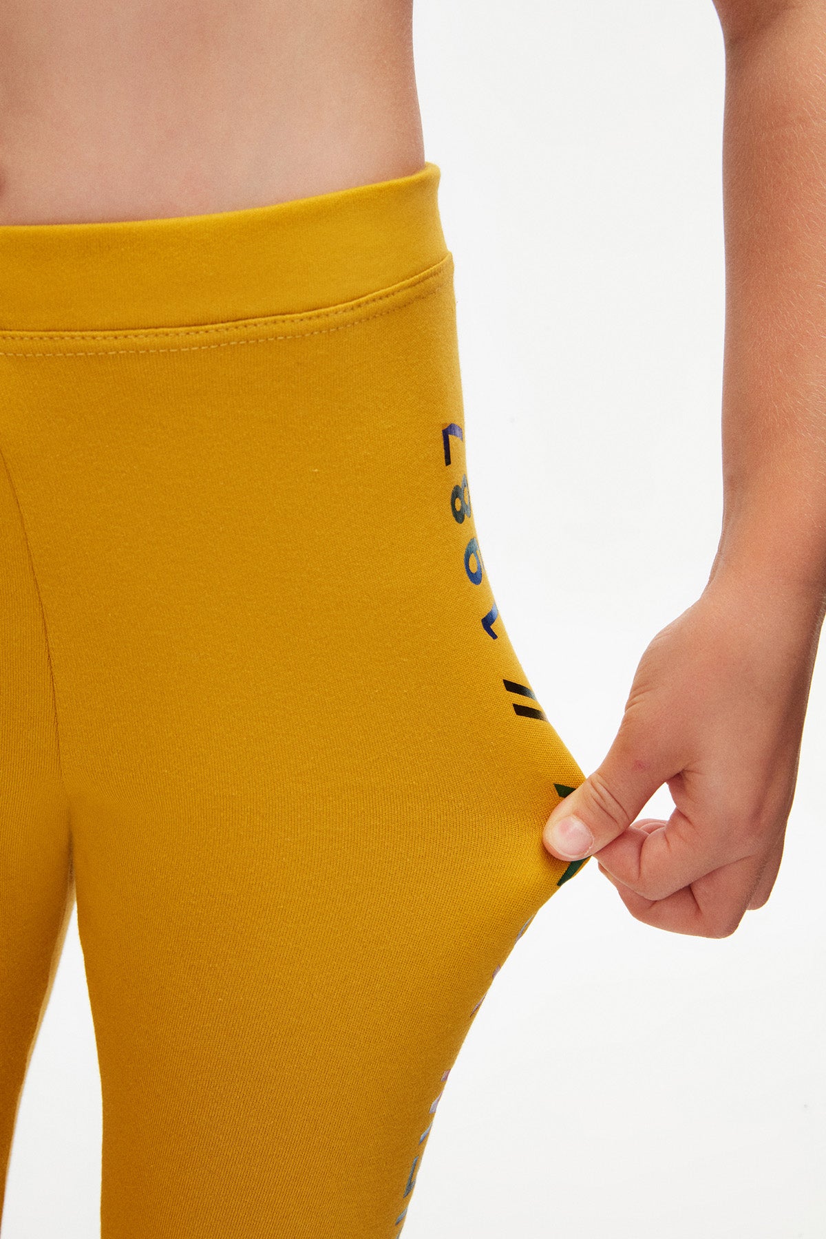 Girls' New York Printed Fleece-Lined Winter Leggings (HONEY MUSTARD)