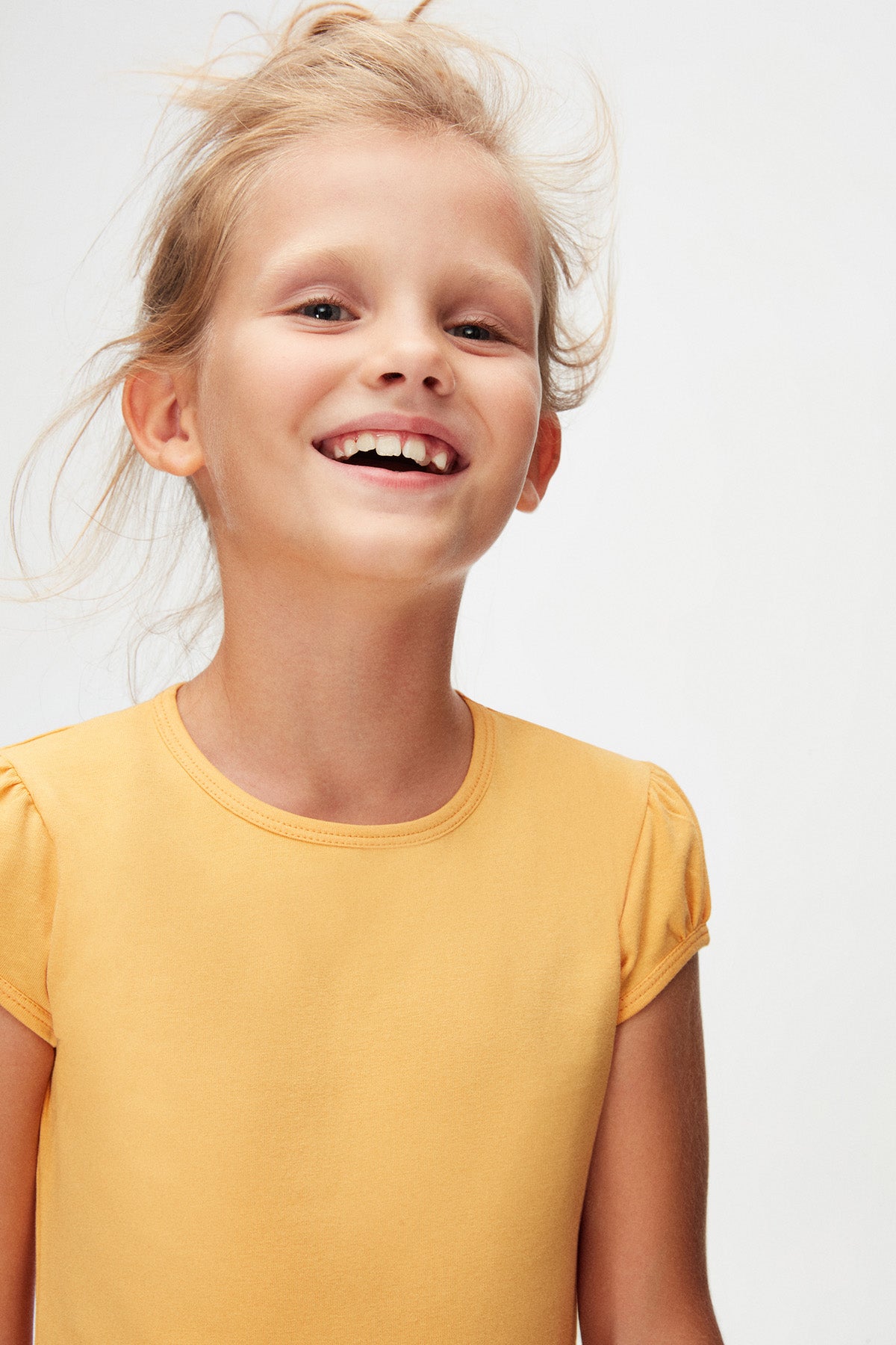 Girls' Basic Crew Neck Puff Sleeve T-Shirt (AMBER)