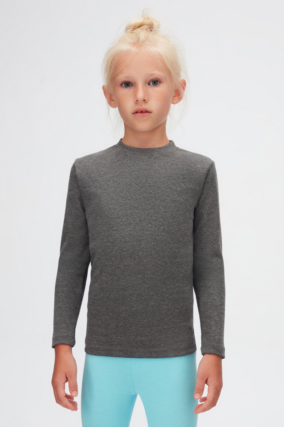 Girls' Basic Winter Crew Neck Long Sleeve T-Shirt (STORM GRAY)