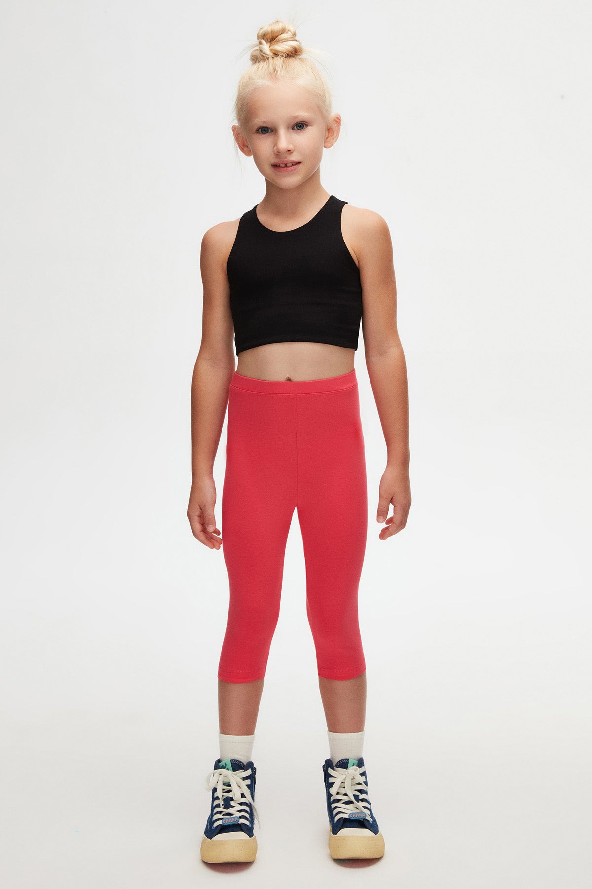 Girls' Basic Below-the-Knee Capri Leggings (PARADISE PINK)