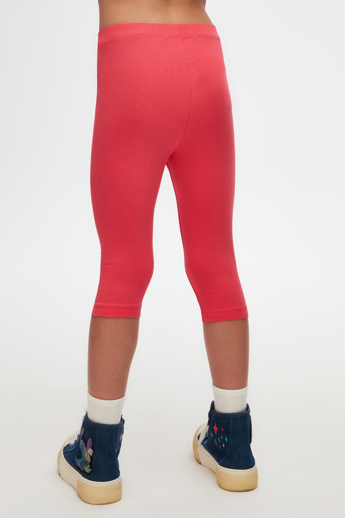 Girls' Basic Below-the-Knee Capri Leggings (PARADISE PINK)