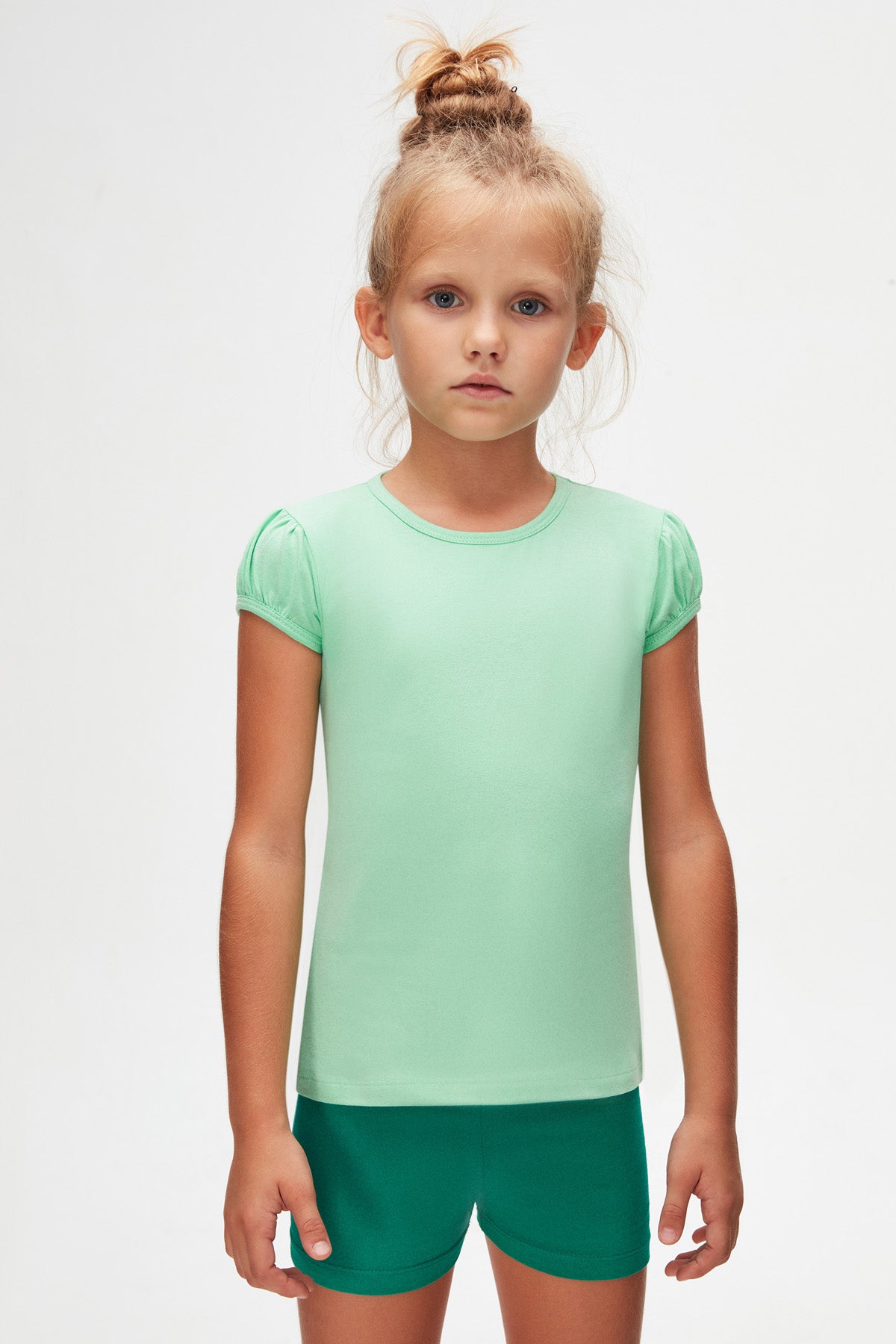 Girls' Basic Crew Neck Puff Sleeve T-Shirt (PASTEL GREEN)