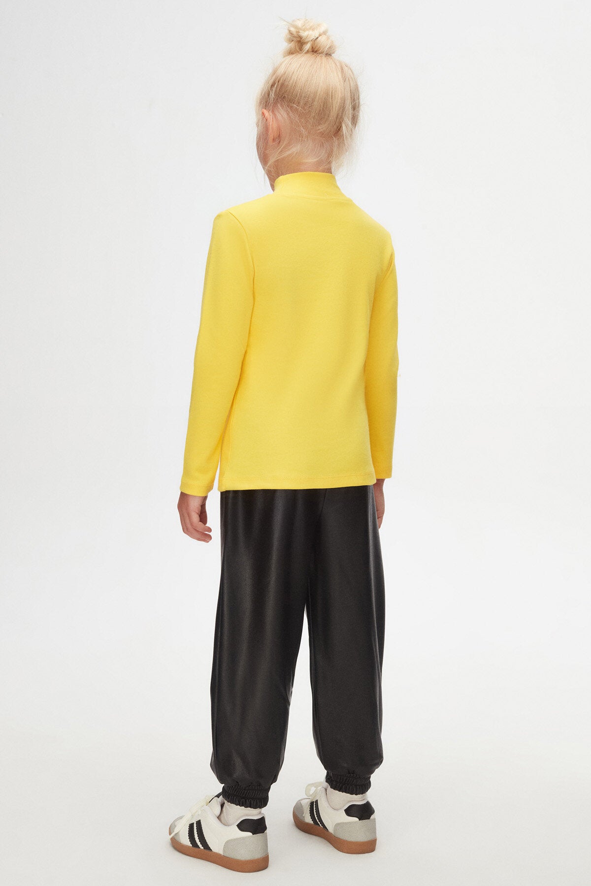 Girls' Basic Winter Mock Neck Long Sleeve T-Shirt (FREESIA YELLOW)