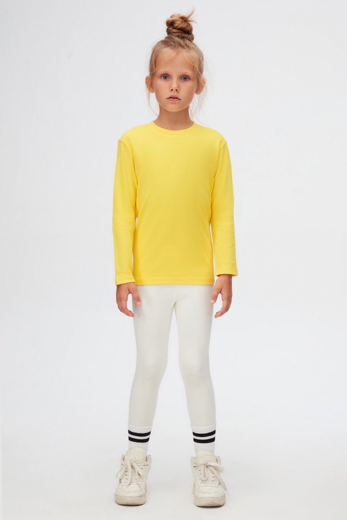 Basic Unisex Kids Winter Crew Neck Long Sleeve T-Shirt (FREESIA YELLOW)