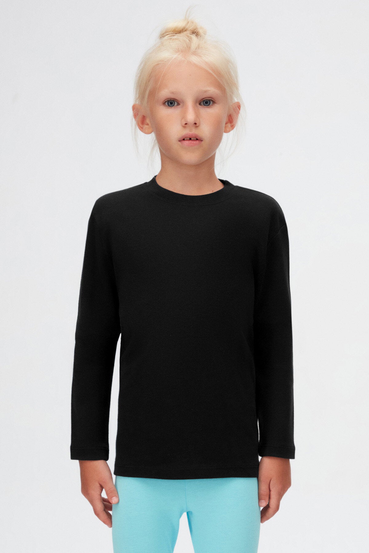 Girls' Basic Winter Crew Neck Long Sleeve T-Shirt (BLACK)