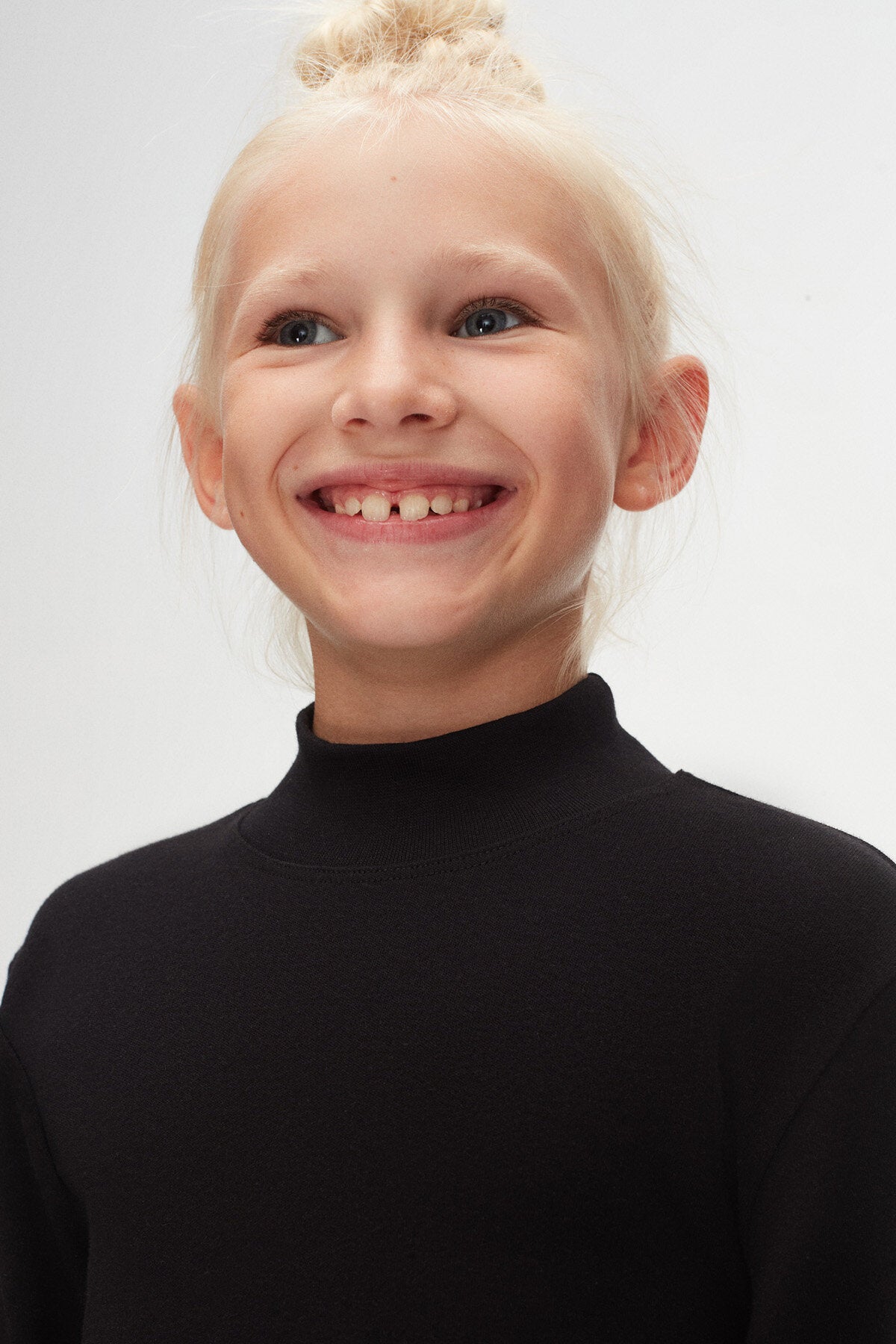 Girls' Basic Winter Mock Neck Long Sleeve T-Shirt (BLACK)