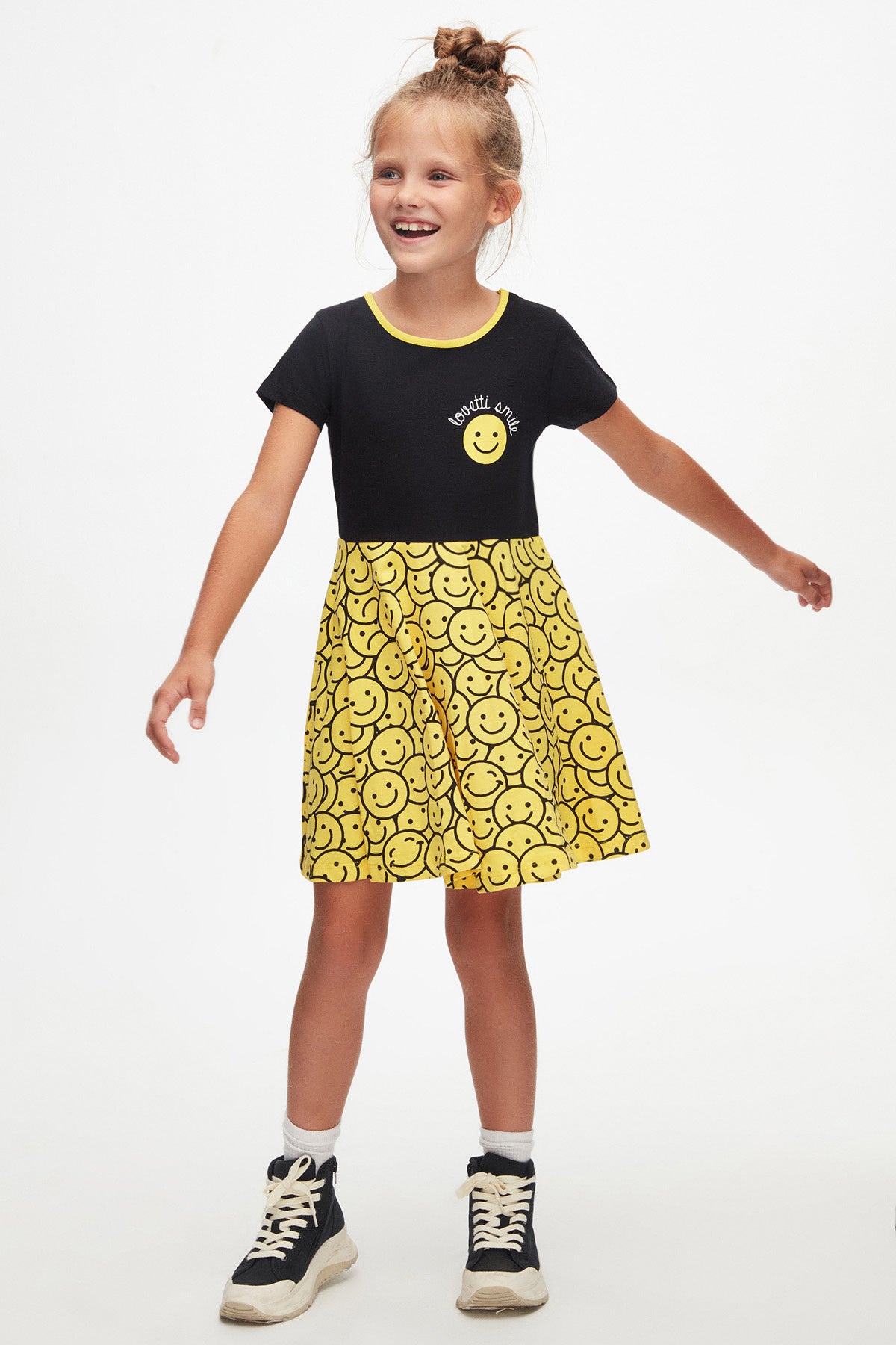 Girls' Smiley Face Patterned Lovetti Smile Printed Short Sleeve Dress (BLACK)