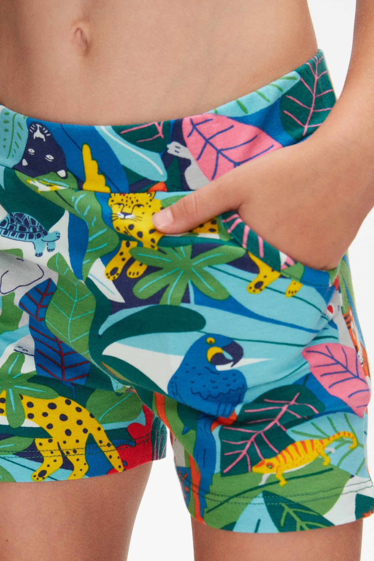 Tropical Zoo Girls' Patterned Pocket Shorts